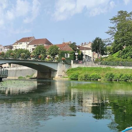 Superbe Duplex « Le Grevy » Dole Exterior foto